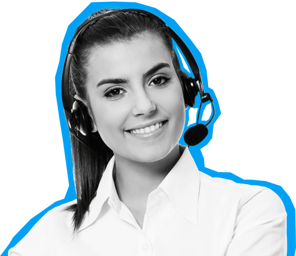 Asesora de soporte de Líder Gestión con auriculares atendiendo a un cliente